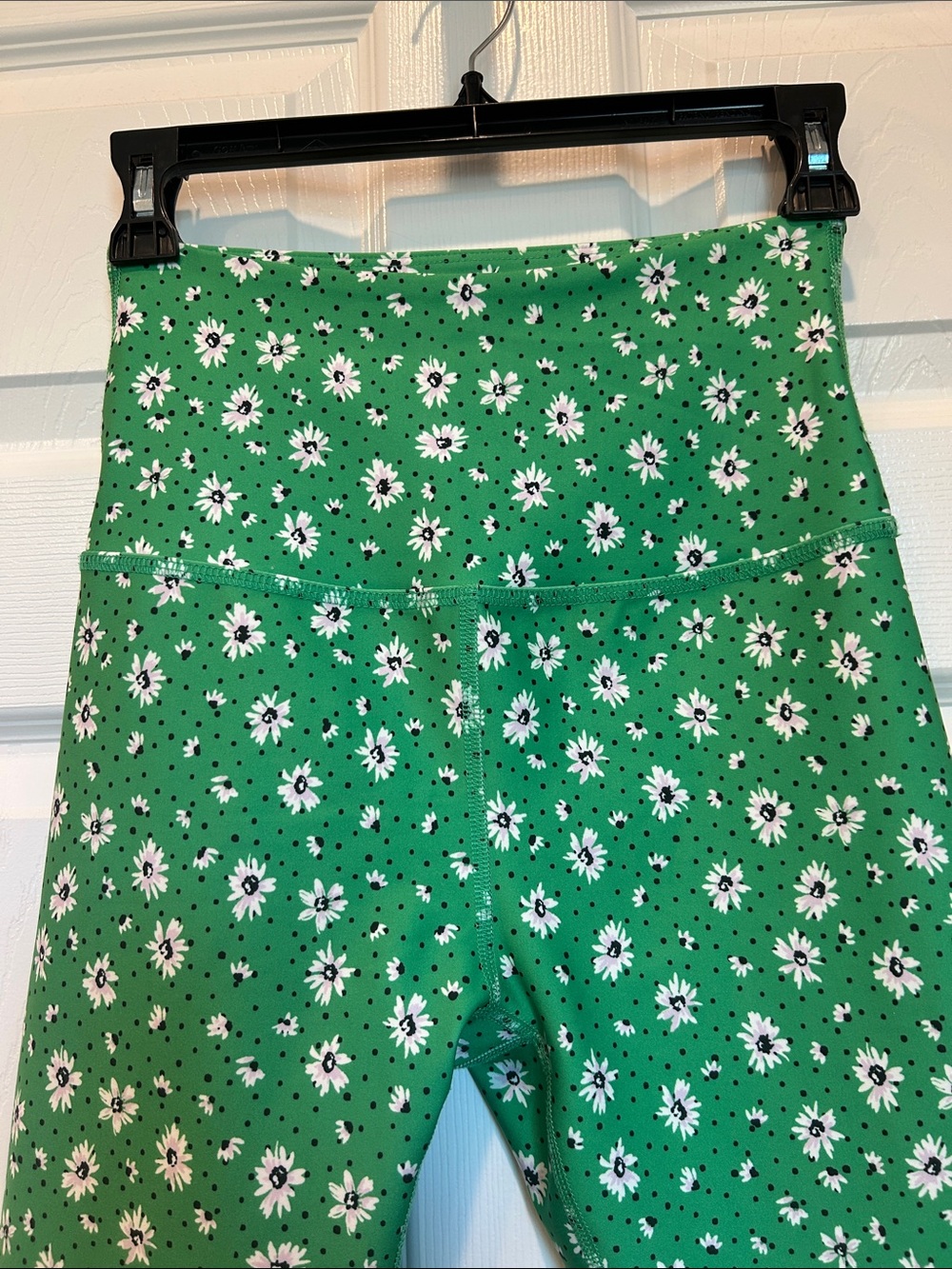 BEYOND YOGA High Waisted Midi Leggings in Honeydew Daisies - Picture 5 of 14